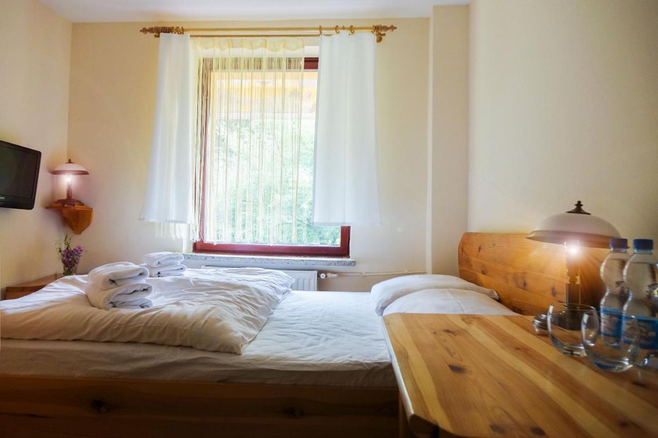 Zadrna Rezydencja Aparthotel Chełmsko Śląskie Exterior foto
